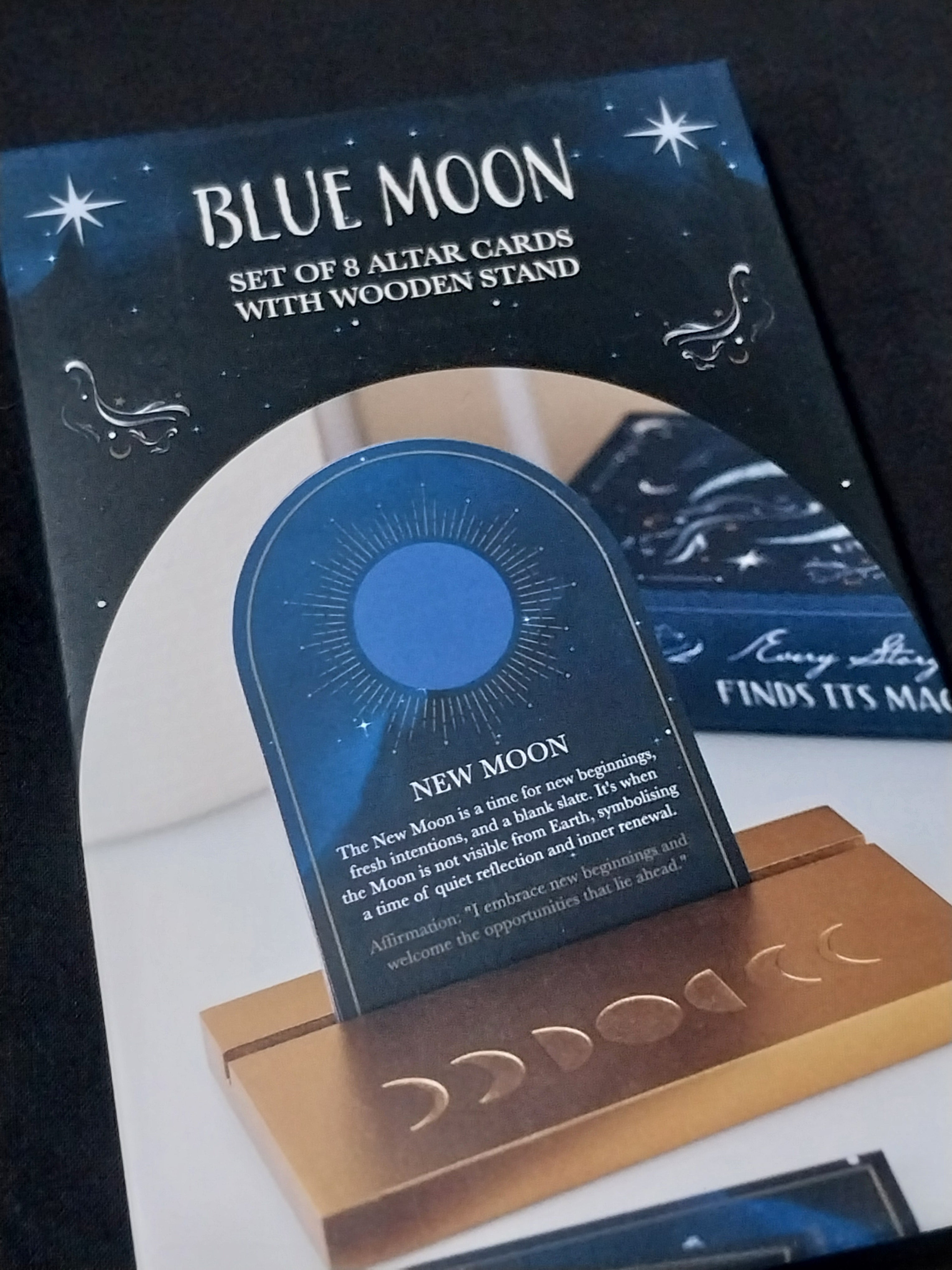 Set of 8 Moon Phase Cards with Wooden Stand